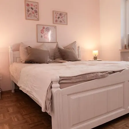 Ferienwohnung - 